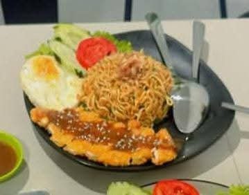 Indomi goreng katsu